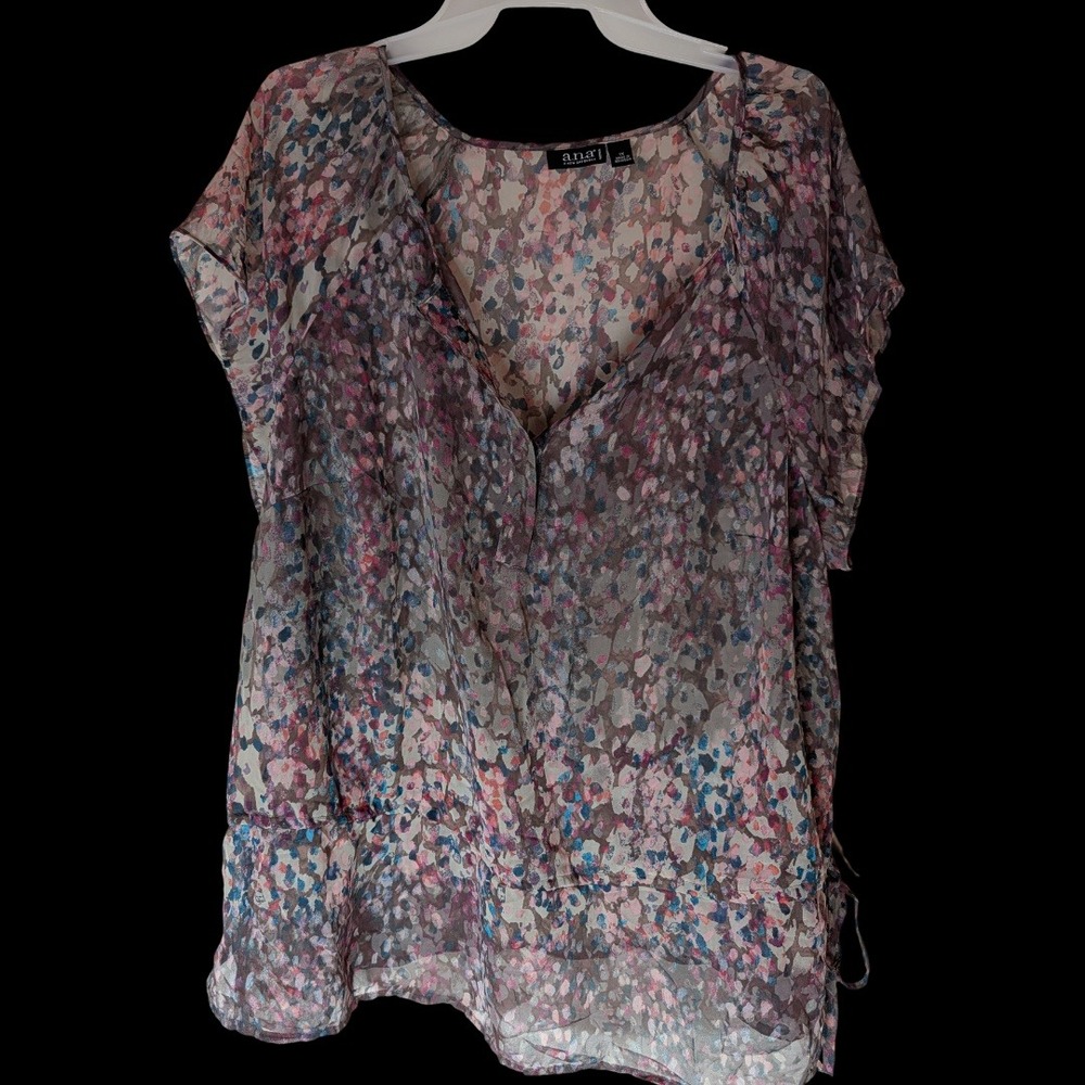a.n.a Blouse Woman 1X Multicolor Abstract Polka Dot VNeck Flutter Sleeve Chiffon